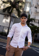 Carregar imagem no visualizador da galeria, CAMISA SLIM CITRINO MAQUINETADA ALGODÃO EGÍPCIO
