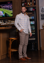 Carregar imagem no visualizador da galeria, CAMISA TRADICIONAL XADREZ VICK ALGODÃO COM LINHO