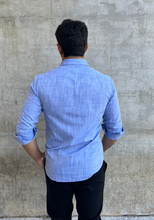 Carregar imagem no visualizador da galeria, CAMISA SLIM CHAMBRAY AZUL M/L
