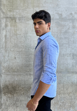 Carregar imagem no visualizador da galeria, CAMISA SLIM CHAMBRAY AZUL M/L
