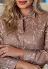 Carregar imagem no visualizador da galeria, CAMISETE FEMININO ESTAMPADO LINHO BEGE
