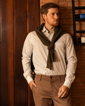 Carregar imagem no visualizador da galeria, CAMISA TRAD. XADREZ FIO 80 LIARA M/L BRANCA
