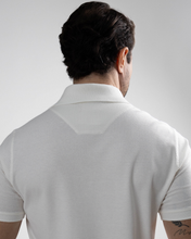 Carregar imagem no visualizador da galeria, POLO COLMEIA OFF-WHITE
