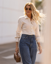 Carregar imagem no visualizador da galeria, CAMISETE FEMININO LINHO GUIPIR M/L
