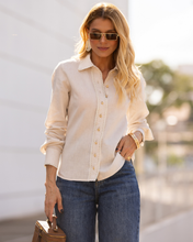 Carregar imagem no visualizador da galeria, CAMISETE FEMININO LINHO GUIPIR M/L
