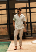 Carregar imagem no visualizador da galeria, CAMISA SLIM ESTAMPADA ALGODÃO COM LINHO M/C
