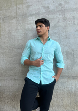 Carregar imagem no visualizador da galeria, CAMISA SLIM CHAMBRAY VERDE M/L
